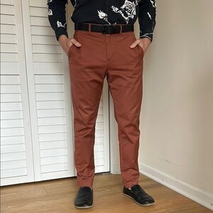 Size 31x30 | Banana Republic | Core Temp Slim Fit Chino Pants – Rust